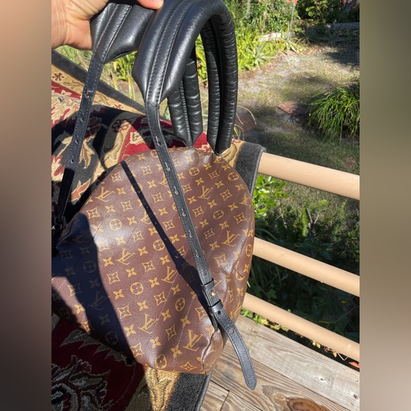 Authentic Louis Vuitton Monogram Palm Springs MM BackPack - Picture 8 of 17